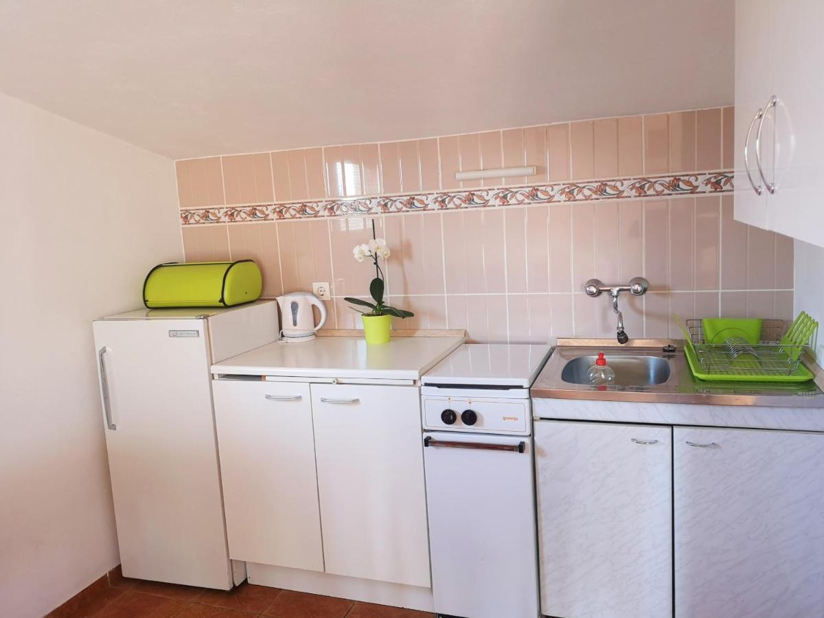 Apartments Brkovic Sukošan Εξωτερικό φωτογραφία