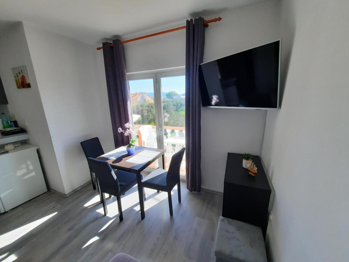 Apartments Brkovic Sukošan Εξωτερικό φωτογραφία