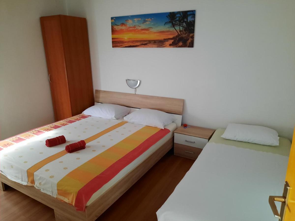 Apartments Brkovic Sukošan Εξωτερικό φωτογραφία