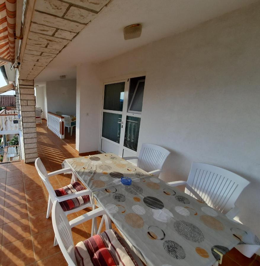 Apartments Brkovic Sukošan Εξωτερικό φωτογραφία